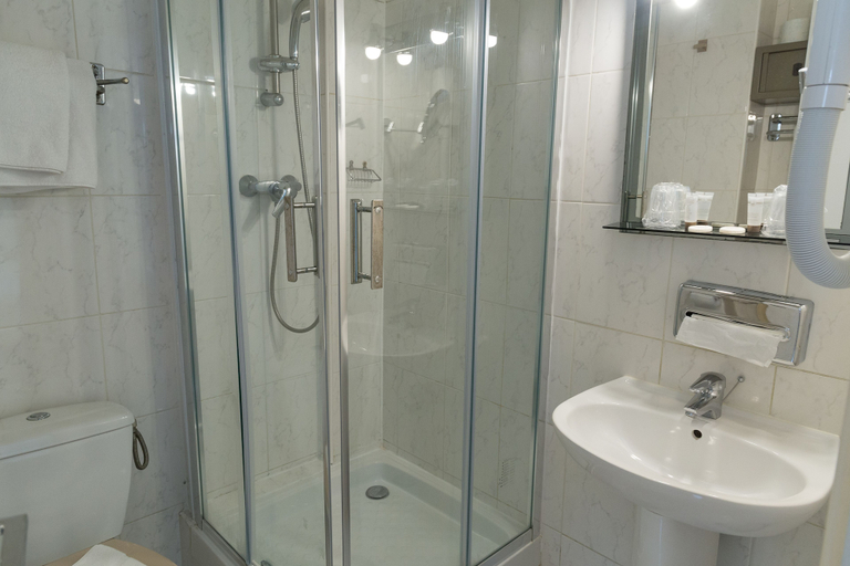 Bathroom 3, Panam Hotel, Paris