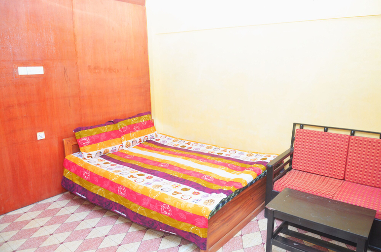 Bedroom 2, Green Palace Tea Resort, Moulvibazar