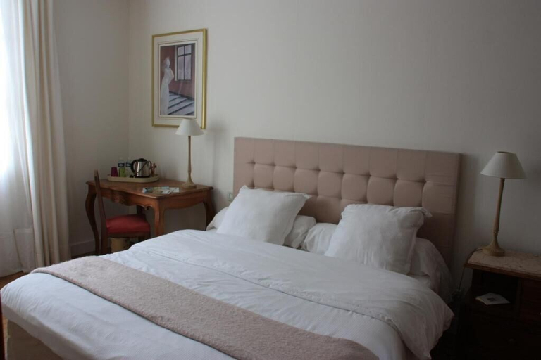 Bedroom 3, Jardins en Ville, Charente