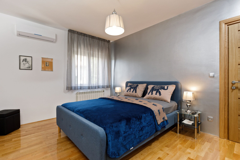 Bedroom 3, Luxury beach apartment private parking, Split
