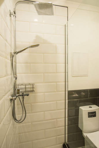 Bathroom 2, Kandinsky Smart Apart, Sankt-Peterburg gorsovet