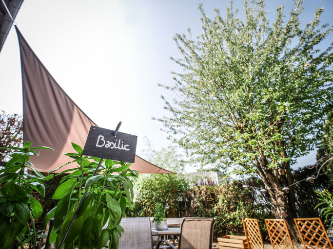 Exterior & Views 2, Hôtel Inn Design & Restaurant Chartres, Eure-et-Loir