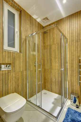 Bathroom 4, Luxury 3BR Apartment With Marina Views