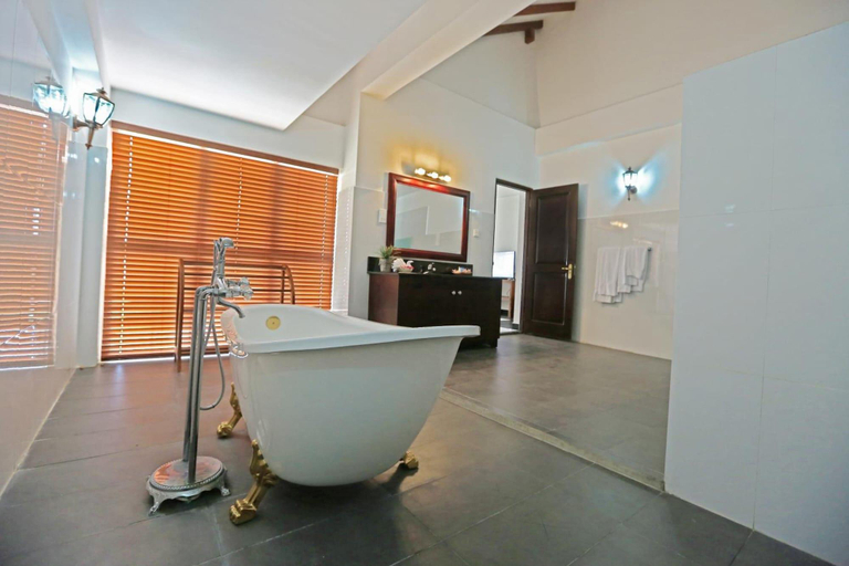 Bathroom 4, Passi Villas Passikudah, Koralai Pattu (Valachchenai)