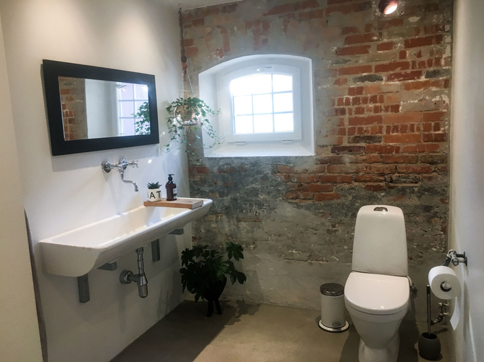 Bathroom 3, Hos Mette, Vejle
