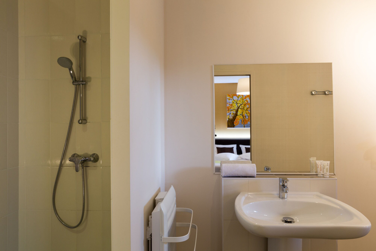 Bathroom 3, Le Haut des Lys, Indre-et-Loire