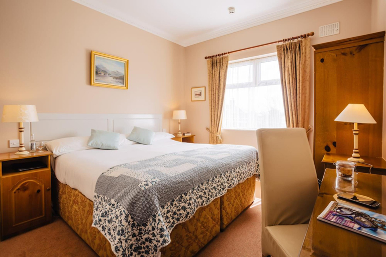 Bedroom 3, Gleesons Restaurant & Rooms