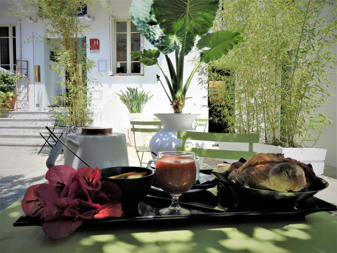 Food & Drinks 4, Hotel Marengo, Corse-du-Sud