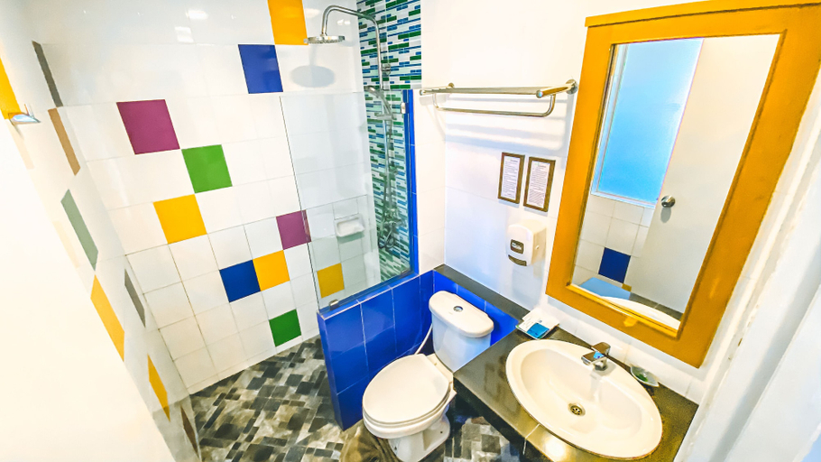 Bathroom 4, K2 Hotel @ Airport, Phunphin