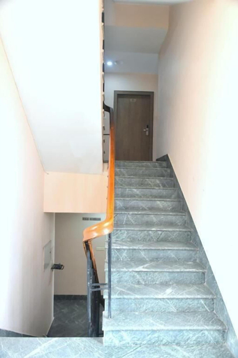 Public Area 2, Hotel City Grand, Varanasi