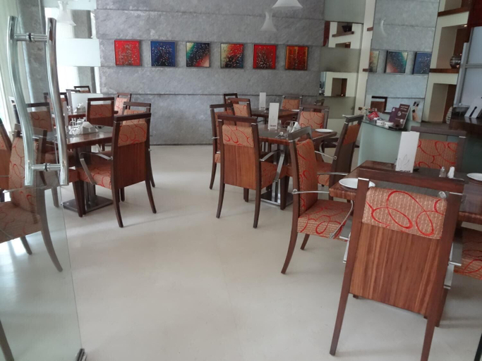 Food & Drinks 5, Regency Hotel Malabar Hill, Mumbai City