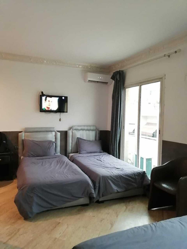 Bedroom 3, Montparnasse, Casablanca