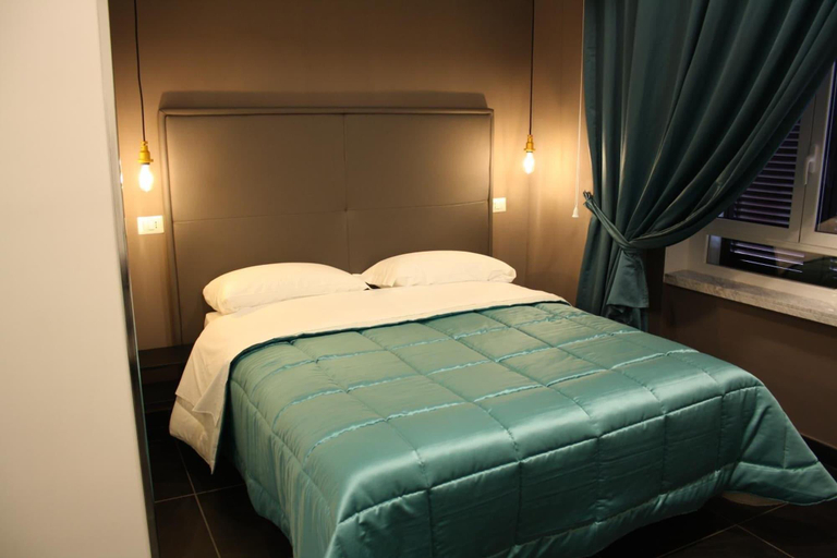 Bedroom 3, Pit Stop Napoli Centrale, Napoli