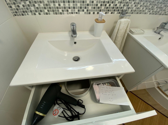 Bathroom 4, Diamentowa 7 Rent Home	, Poznań