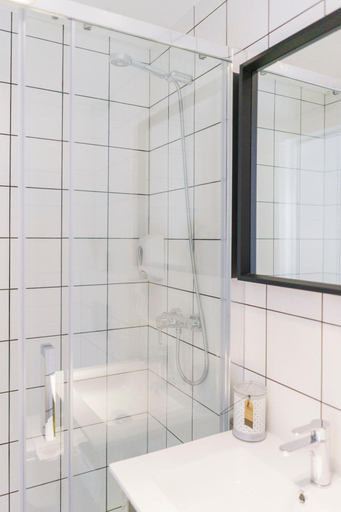 Bathroom 2, BYPILLOW Wander, Barcelona