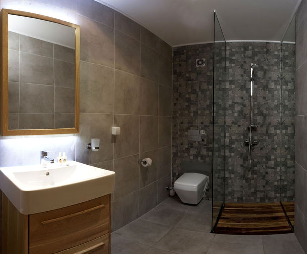 Bathroom 4, Sunrise Hotel, Varna