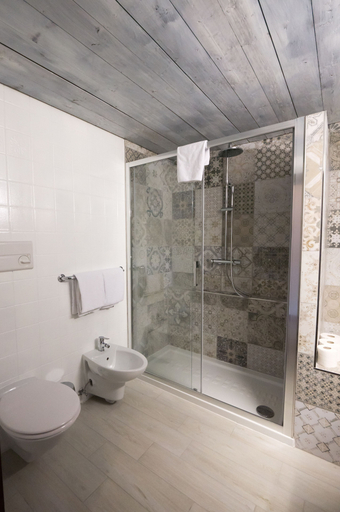Bathroom 4, Schlosshotel Rosenegg, Kitzbühel
