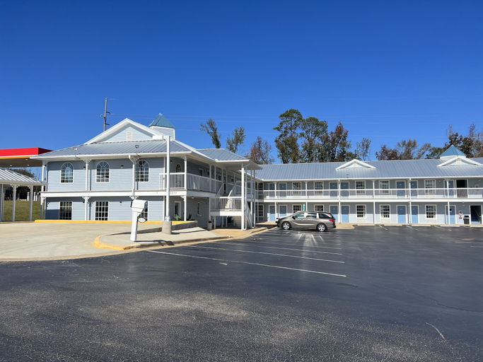 Exterior & Views 4, Key West Inn - Millbrook, Elmore