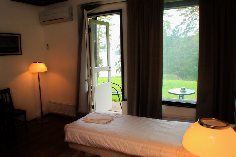 Bedroom 4, Hotelli Salpa, South Karelia