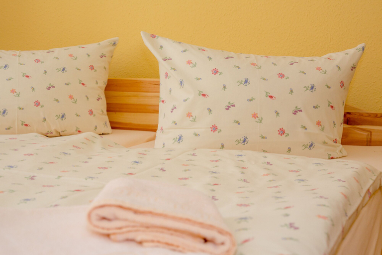 Bedroom 2, Appartementhaus Pension und Café König, Erzgebirgskreis