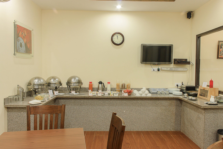 Food & Drinks 5, Enkay Residency V Block-Cyber City, Delhi