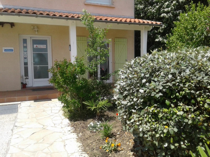 Exterior & Views 2, Maison Venitia Chambres d'hôtes, Haute-Garonne