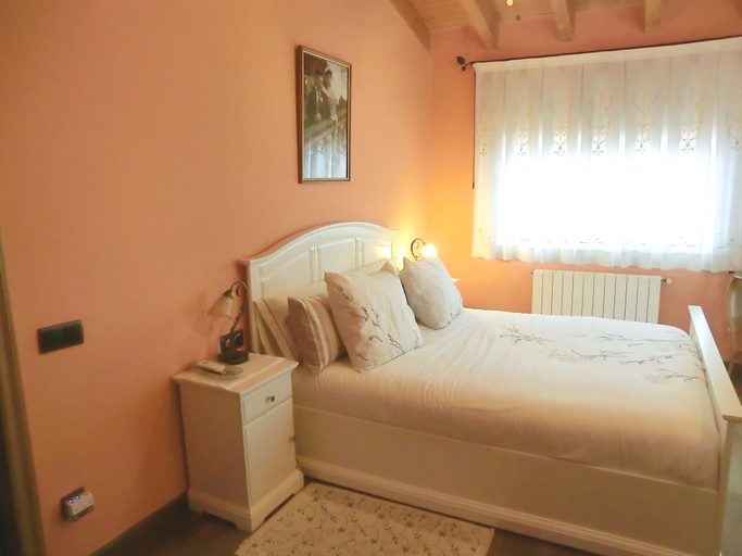 Bedroom 2, Villa Rafael, Girona