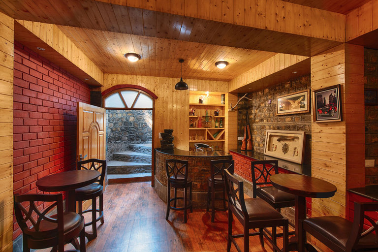 Food & Drinks 4, Sherpa Eco Resort, Solan