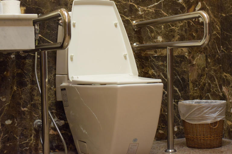 Bathroom 5, Aiyara Grand Hotel, Pattaya