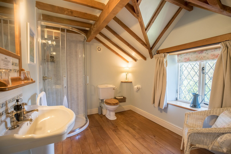 Bathroom 3, Mennabroom, Cornwall