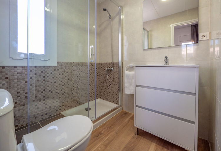 Bathroom 4, Apartaments AR Melrose Place, Girona