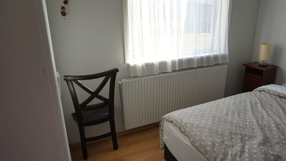 Bedroom 2, Troll's cosy apartment, Vestmannaeyjar
