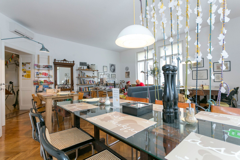 Food & Drinks 5, Lobagola B&B, Zagreb