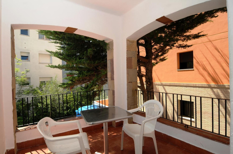 Others 5, Apartaments AR Caribe, Girona