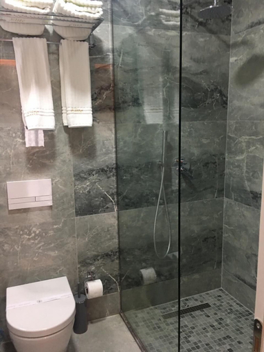 Bathroom 3, Elite Pogradec, Pogradecit