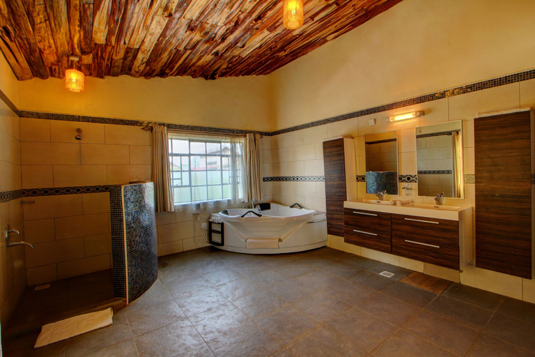 Bathroom 4, Naivasha Kongoni Lodge - Lakefront Getaway, Naivasha