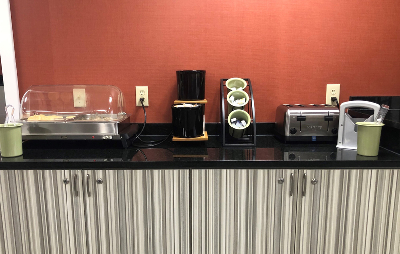 Food & Drinks 5, Ramada Limited Mount Sterling, Montgomery