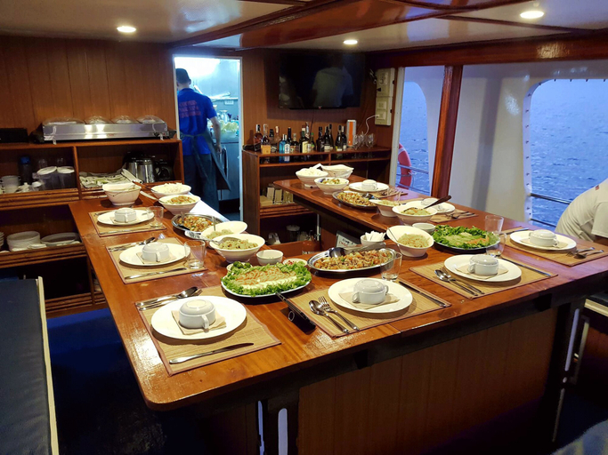 Food & Drinks 5, El Nido Ocean Suite Floating Hotel, El Nido