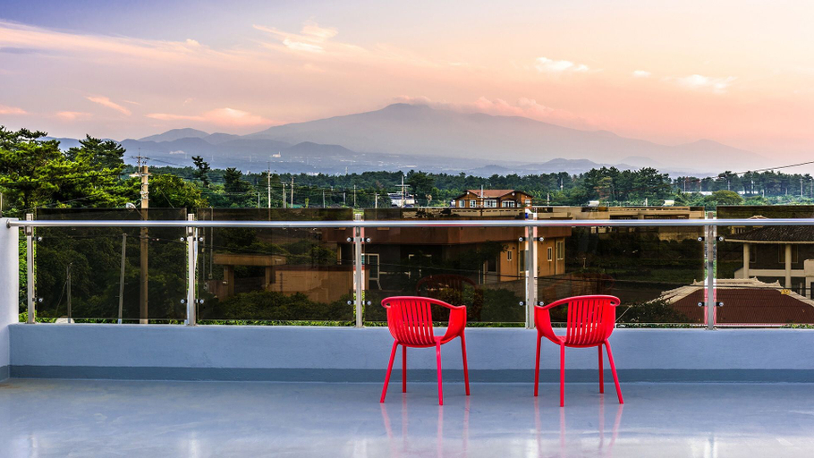 Others 4, Le Mabin Pension, Jeju