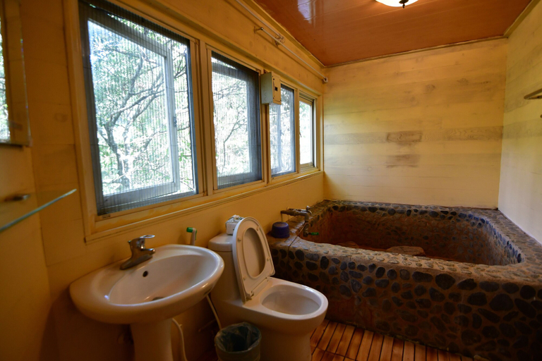 Bathroom 3, Mhuwe hotspring, Nantou