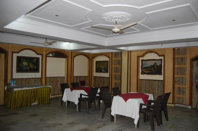 Food & Drinks 5, Hotel New Sunder, Indore