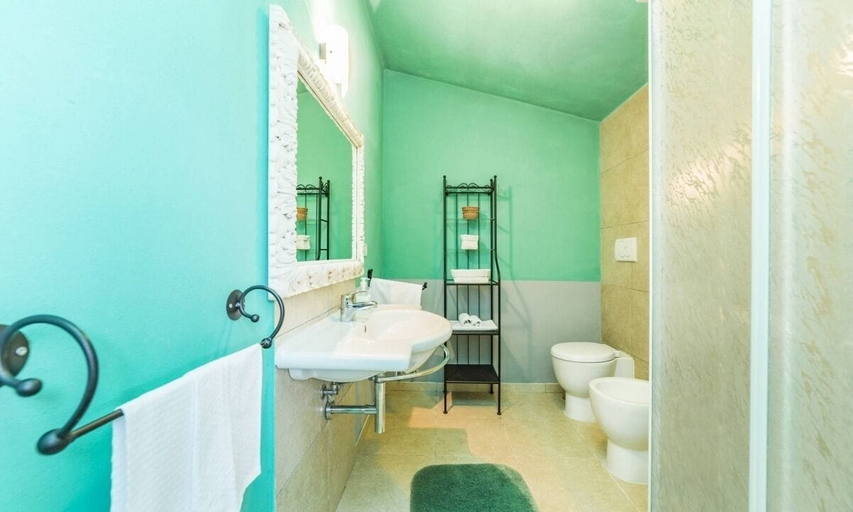 Bathroom 5, La Locanda della Vecchia Hosteria, Grosseto