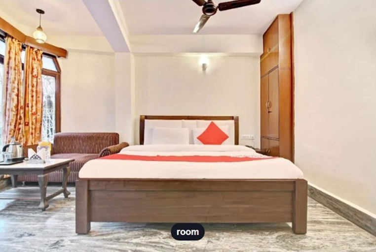 Bedroom 3, Oak Shade Hotel, Nainital