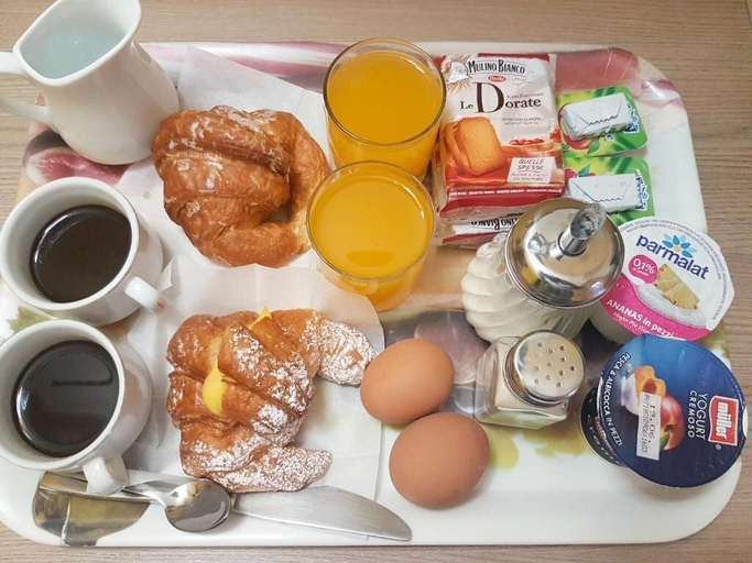 Food & Drinks, Downtown Accommodation, Rome