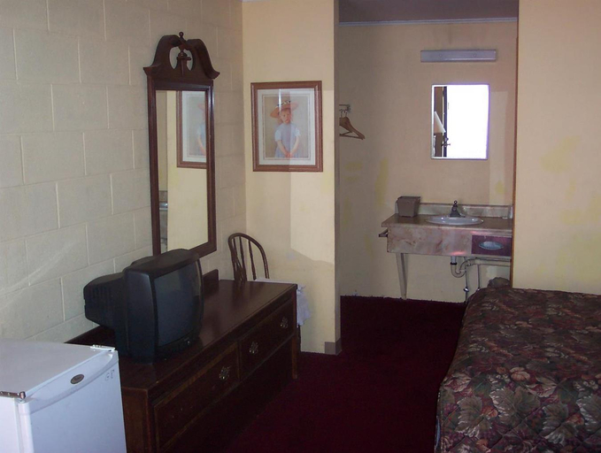 Bedroom 2, Grannys Motel Frackville, Schuylkill