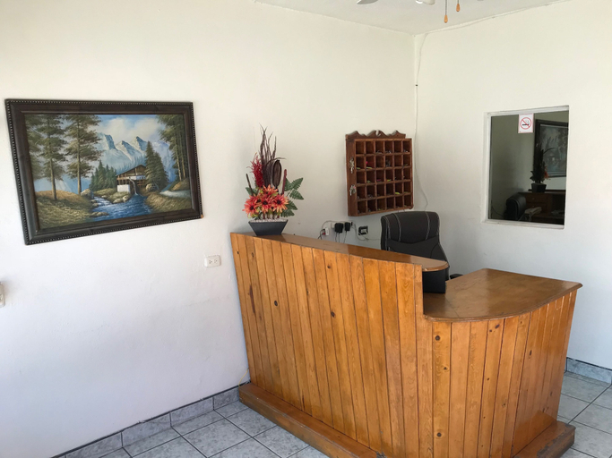 Others 5, Hotel Los Pinos, Bocoyna