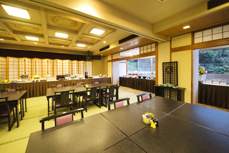 Food & Drinks 5, Hotel Yunomoto, Komono