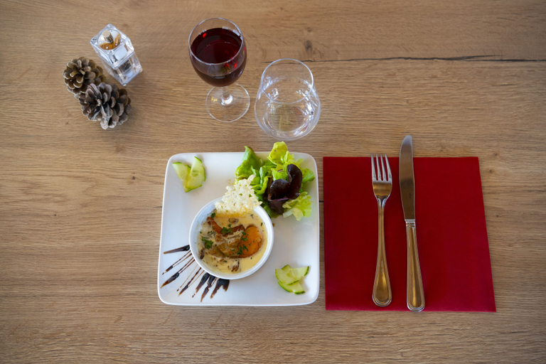Food & Drinks 5, Hotel Restaurant Le Centre, Ain