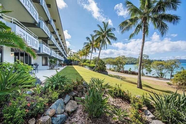 Others 5, Frangipani 104, Whitsunday