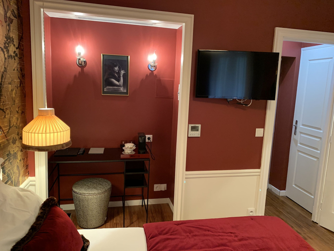 Bedroom 2, Maison Lepic, Paris